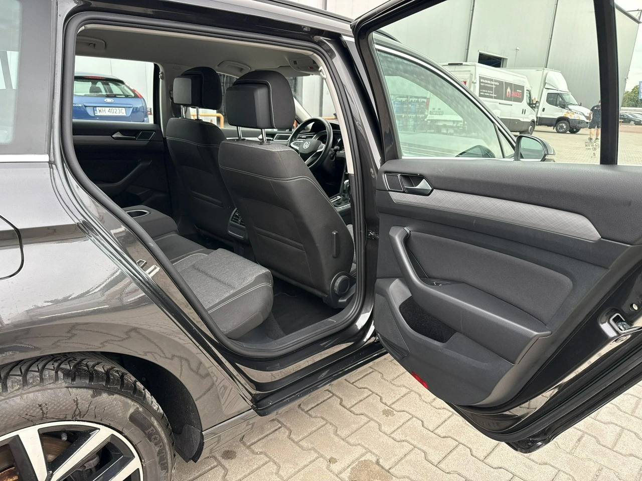 Volkswagen Passat - Zdjęcie 16