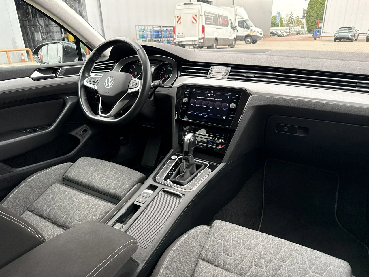 Volkswagen Passat - Zdjęcie 20