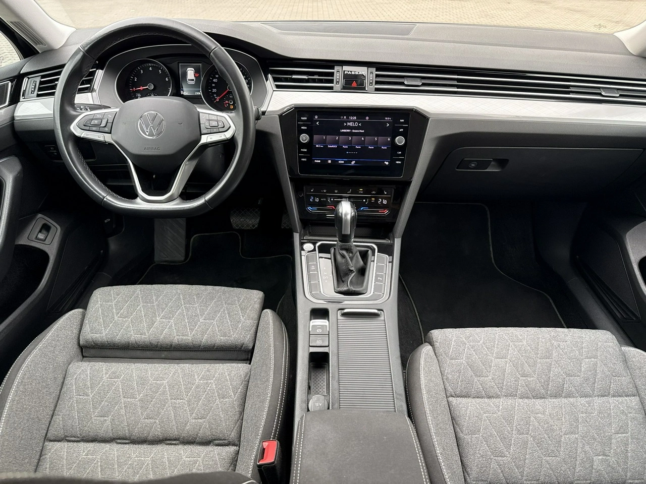 Volkswagen Passat - Zdjęcie 21