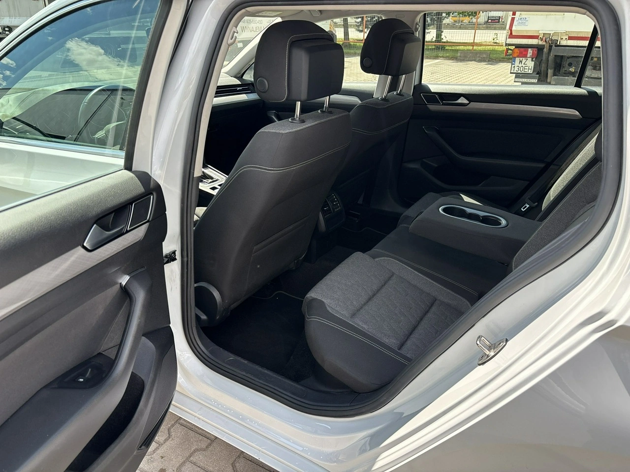 Volkswagen Passat - Zdjęcie 18