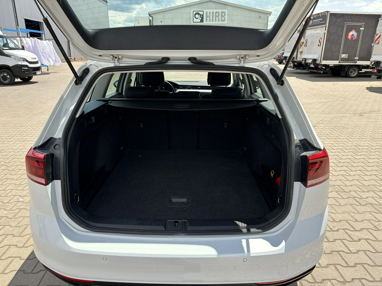 Volkswagen Passat - Zdjęcie 20
