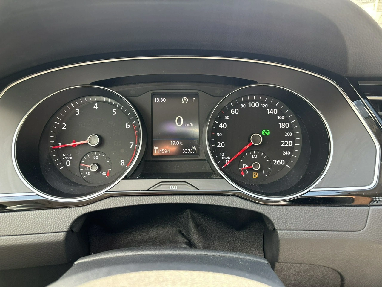 Volkswagen Passat - Zdjęcie 21