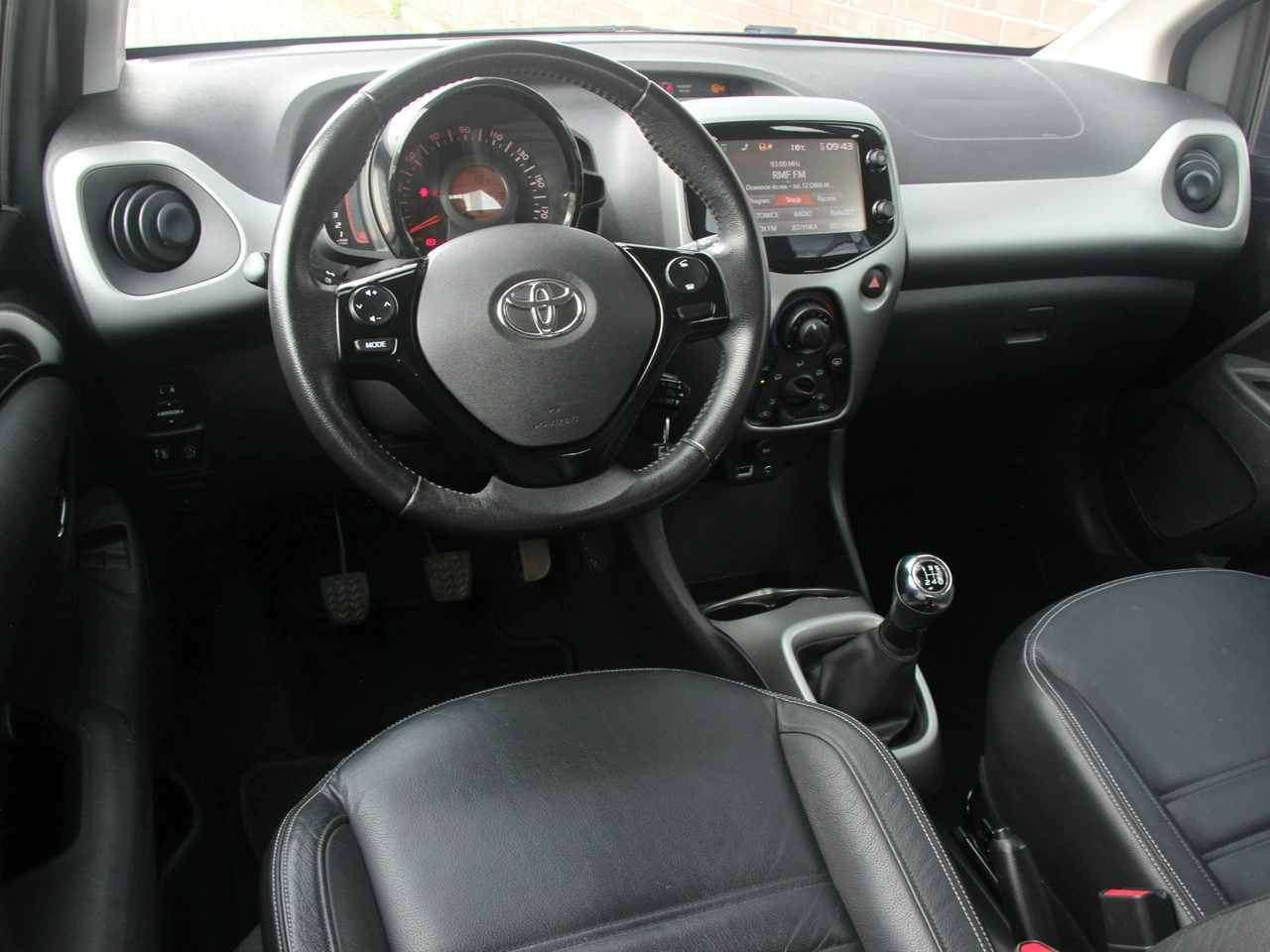 Toyota Aygo - Zdjęcie 16