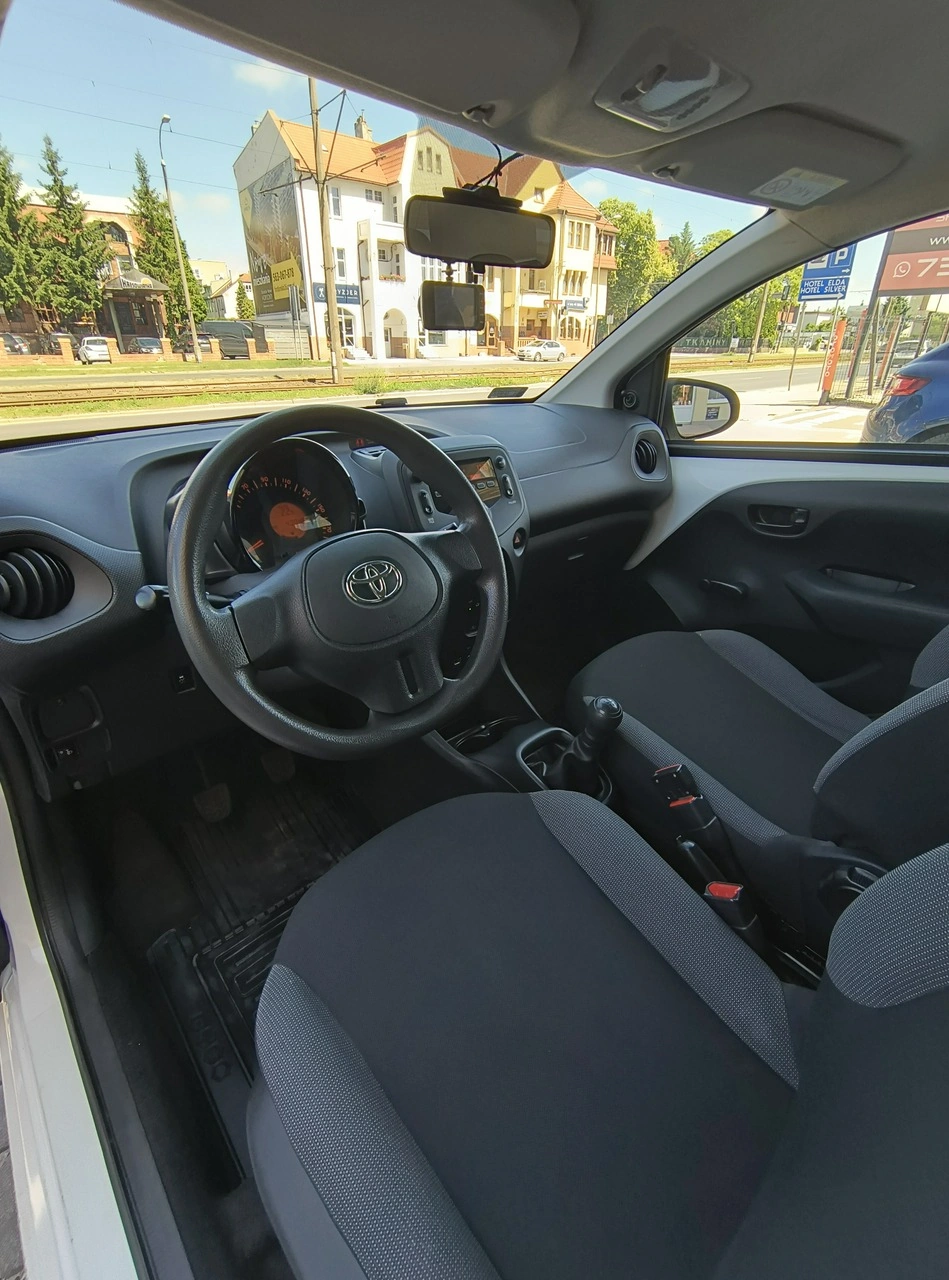 Toyota Aygo - Zdjęcie 12