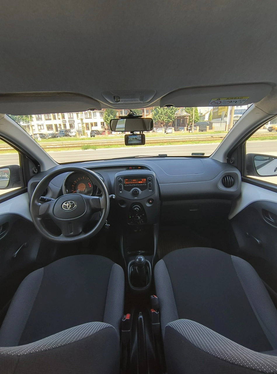 Toyota Aygo - Zdjęcie 9