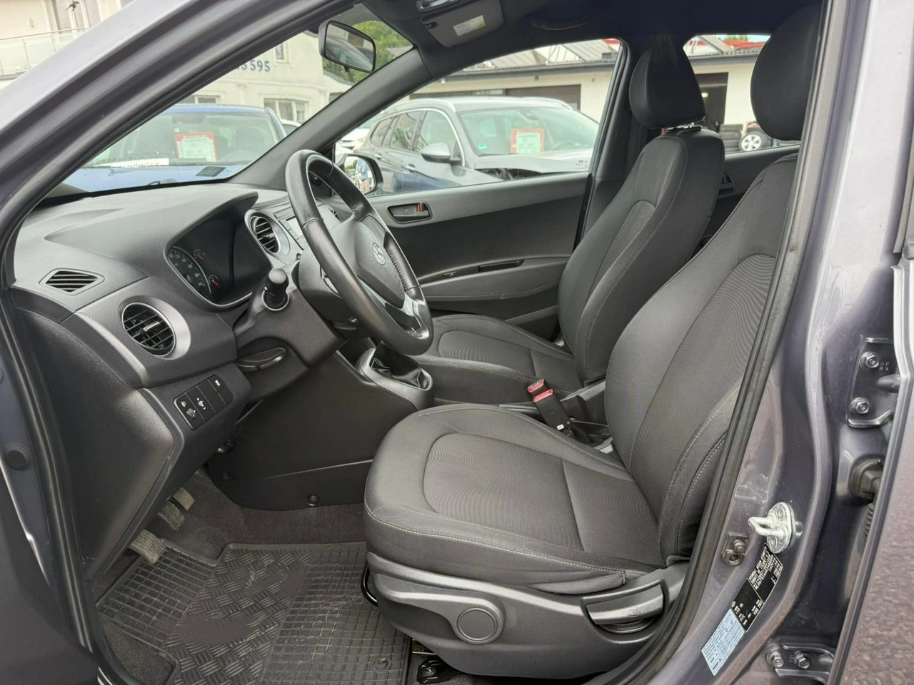 Hyundai i10 - Zdjęcie 15