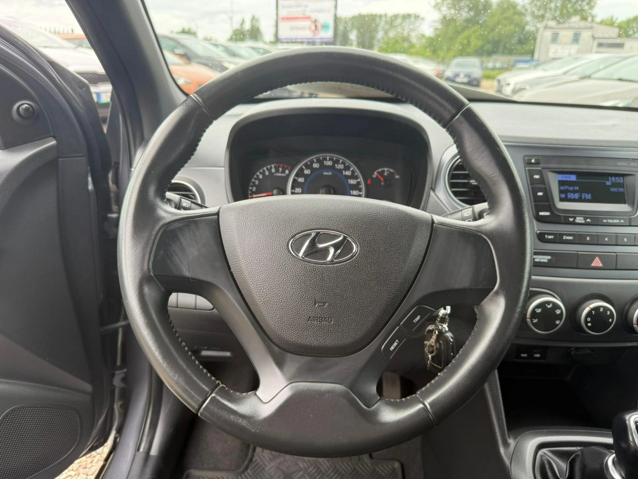 Hyundai i10 - Zdjęcie 25