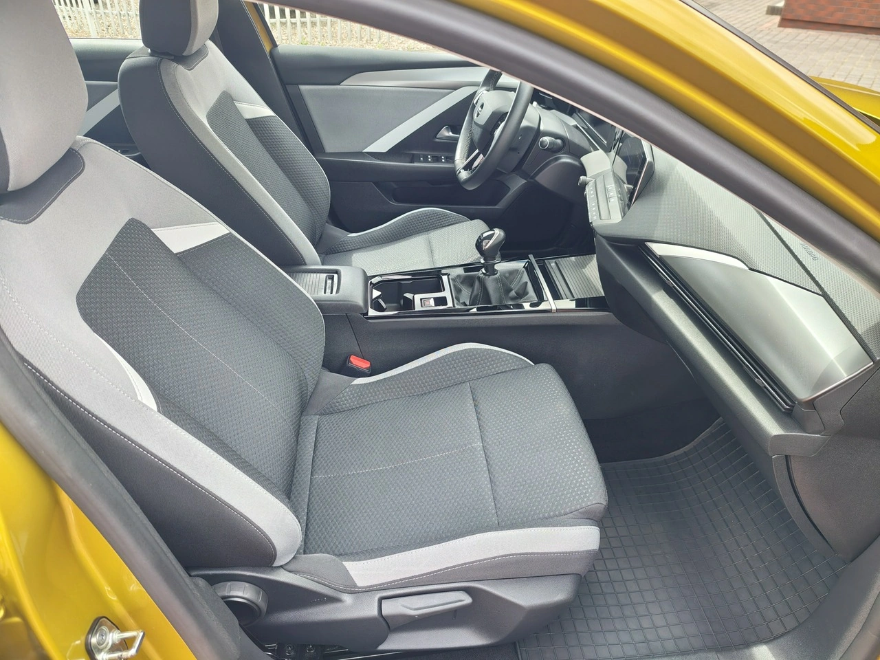 Opel Astra - Zdjęcie 10