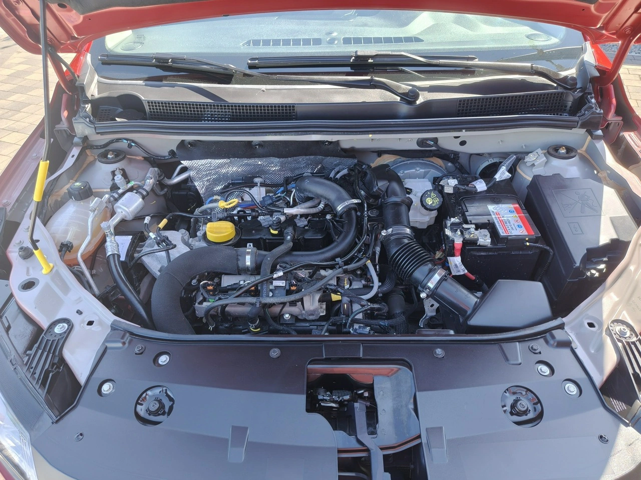 Dacia Sandero - Zdjęcie 30