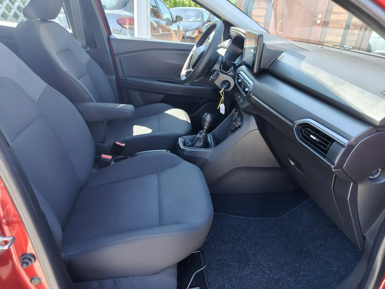 Dacia Sandero - Zdjęcie 18
