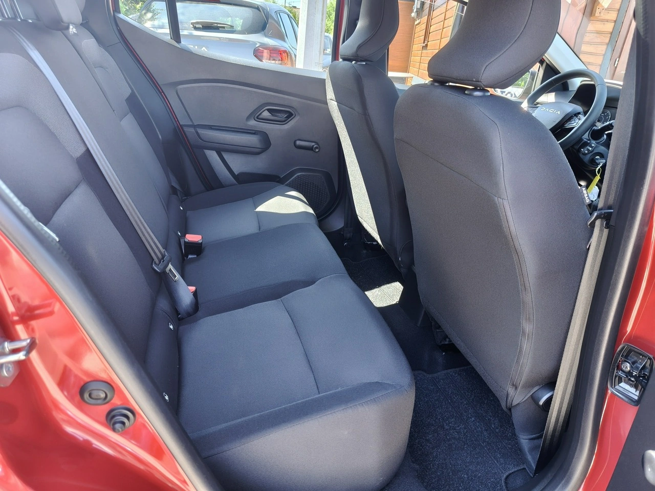 Dacia Sandero - Zdjęcie 23