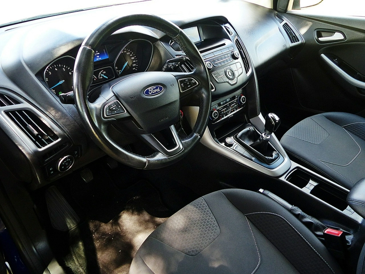 Ford Focus - Zdjęcie 18