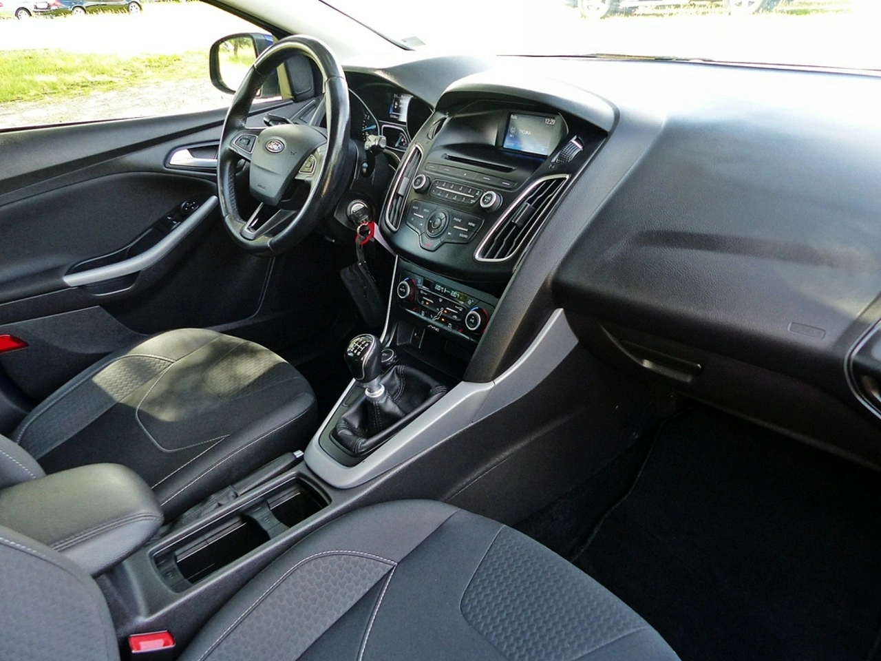 Ford Focus - Zdjęcie 24