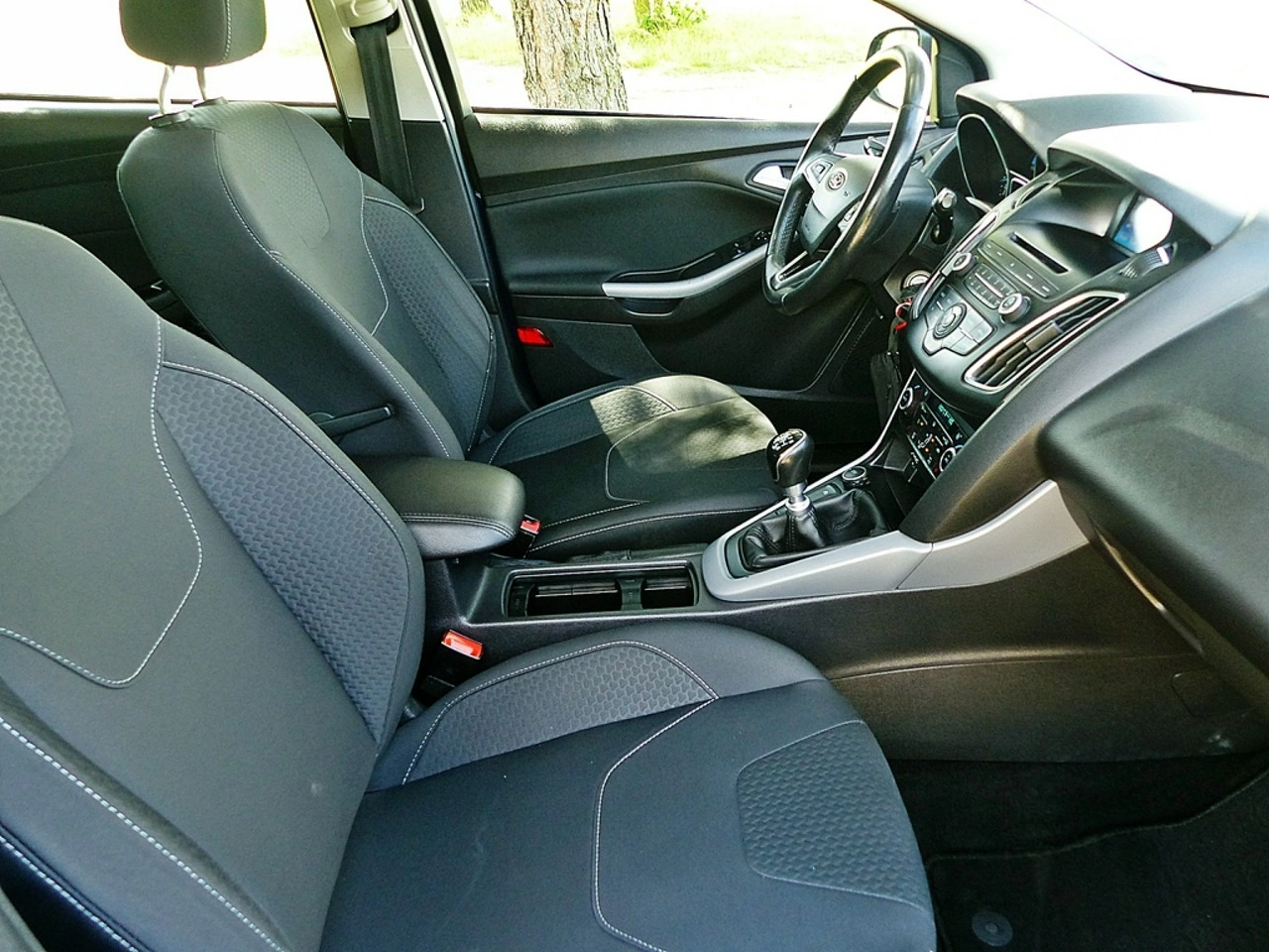 Ford Focus - Zdjęcie 25
