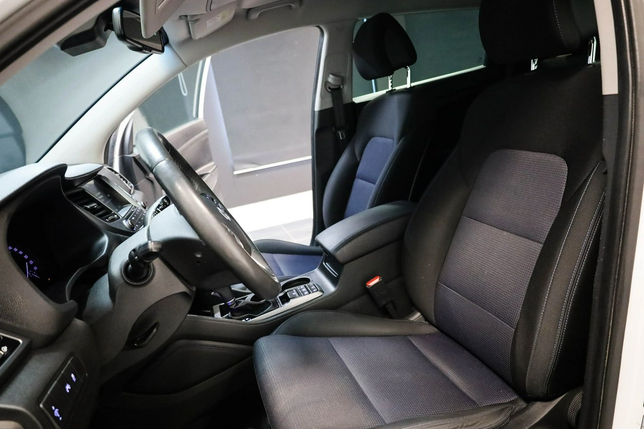 Hyundai Tucson - Zdjęcie 16