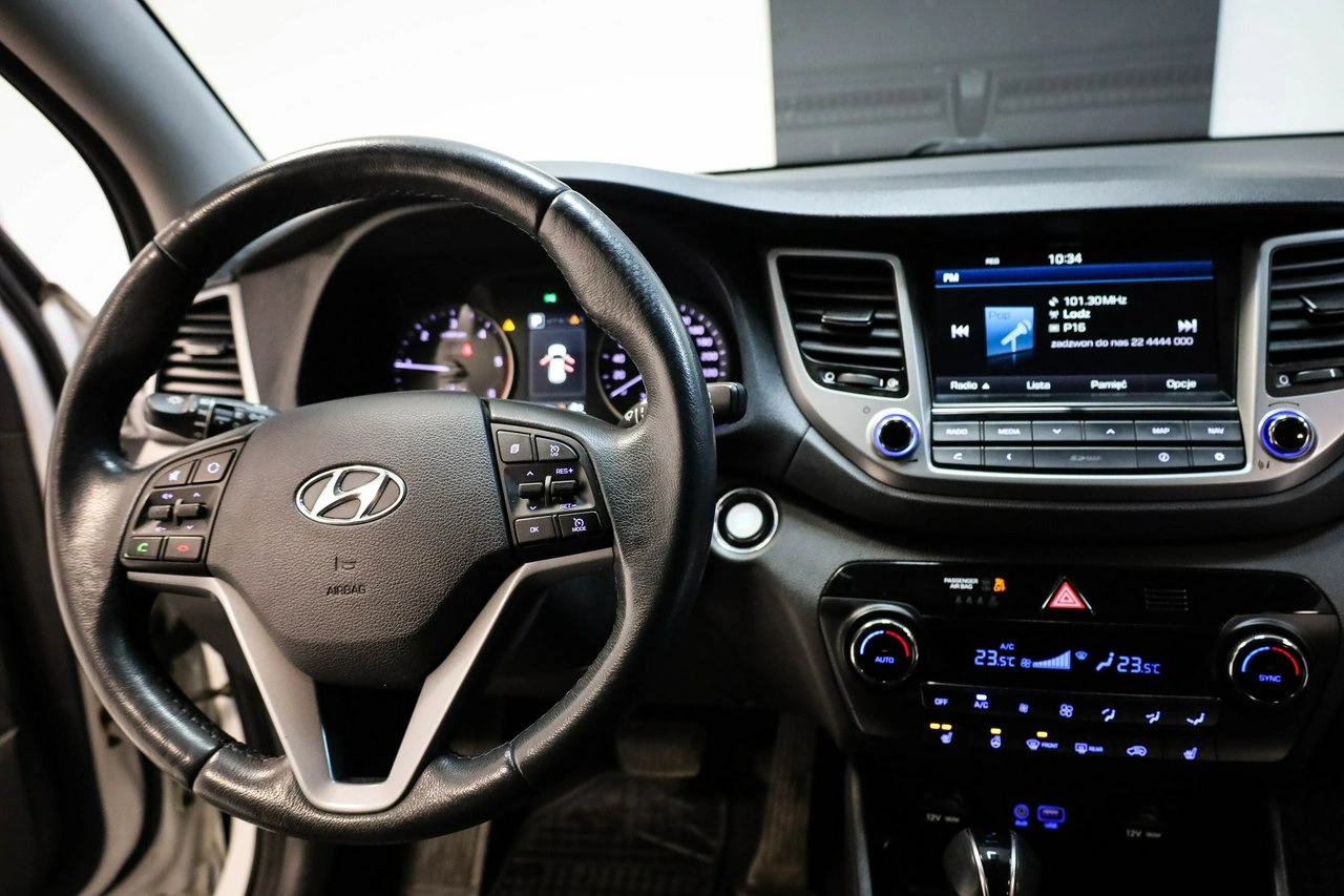 Hyundai Tucson - Zdjęcie 23