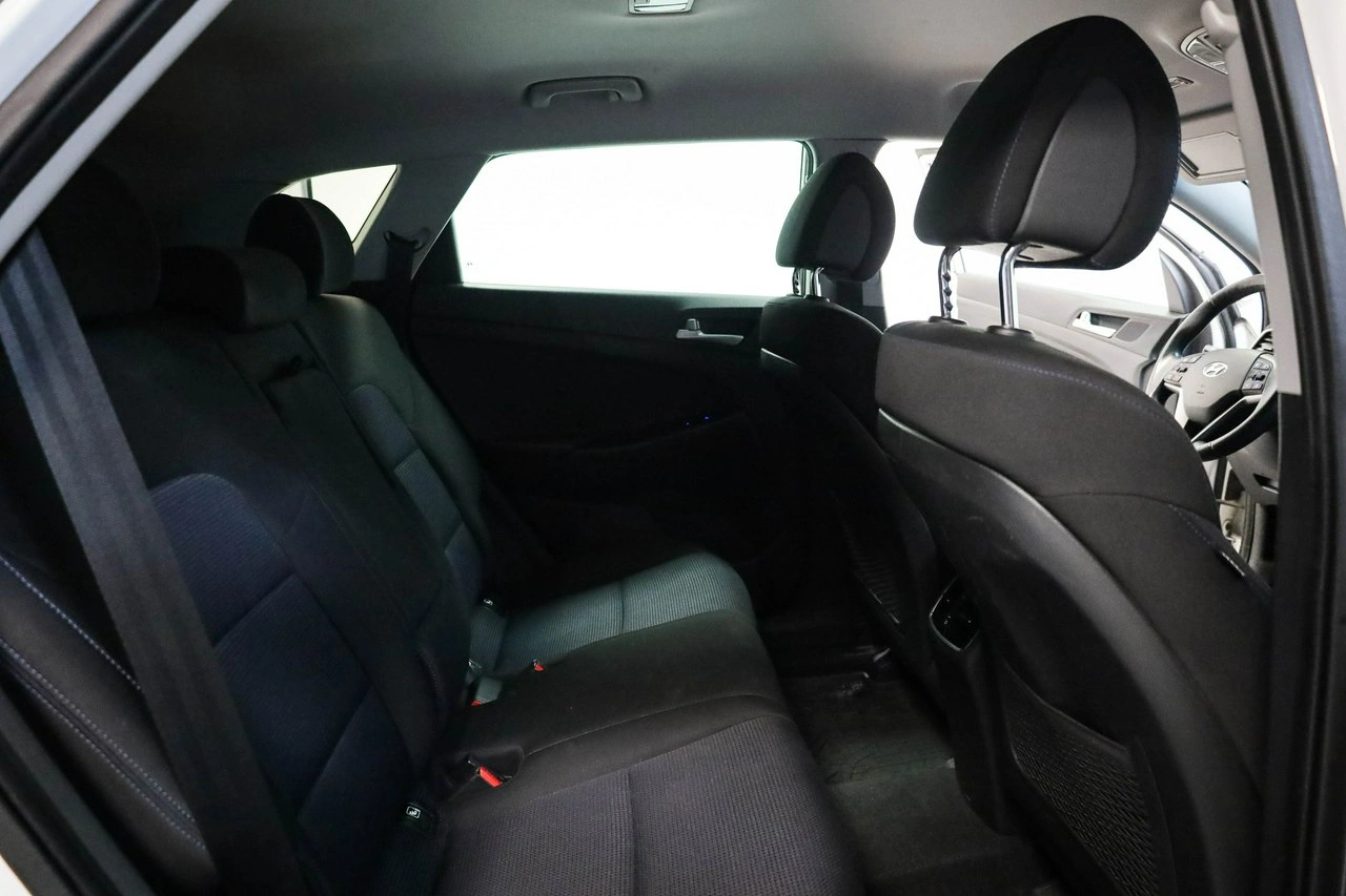 Hyundai Tucson - Zdjęcie 24