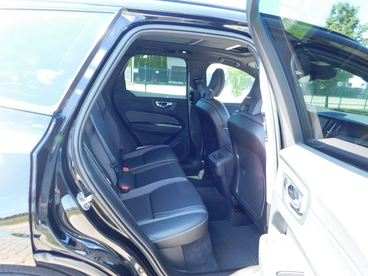 Volvo XC 60 - Zdjęcie 9