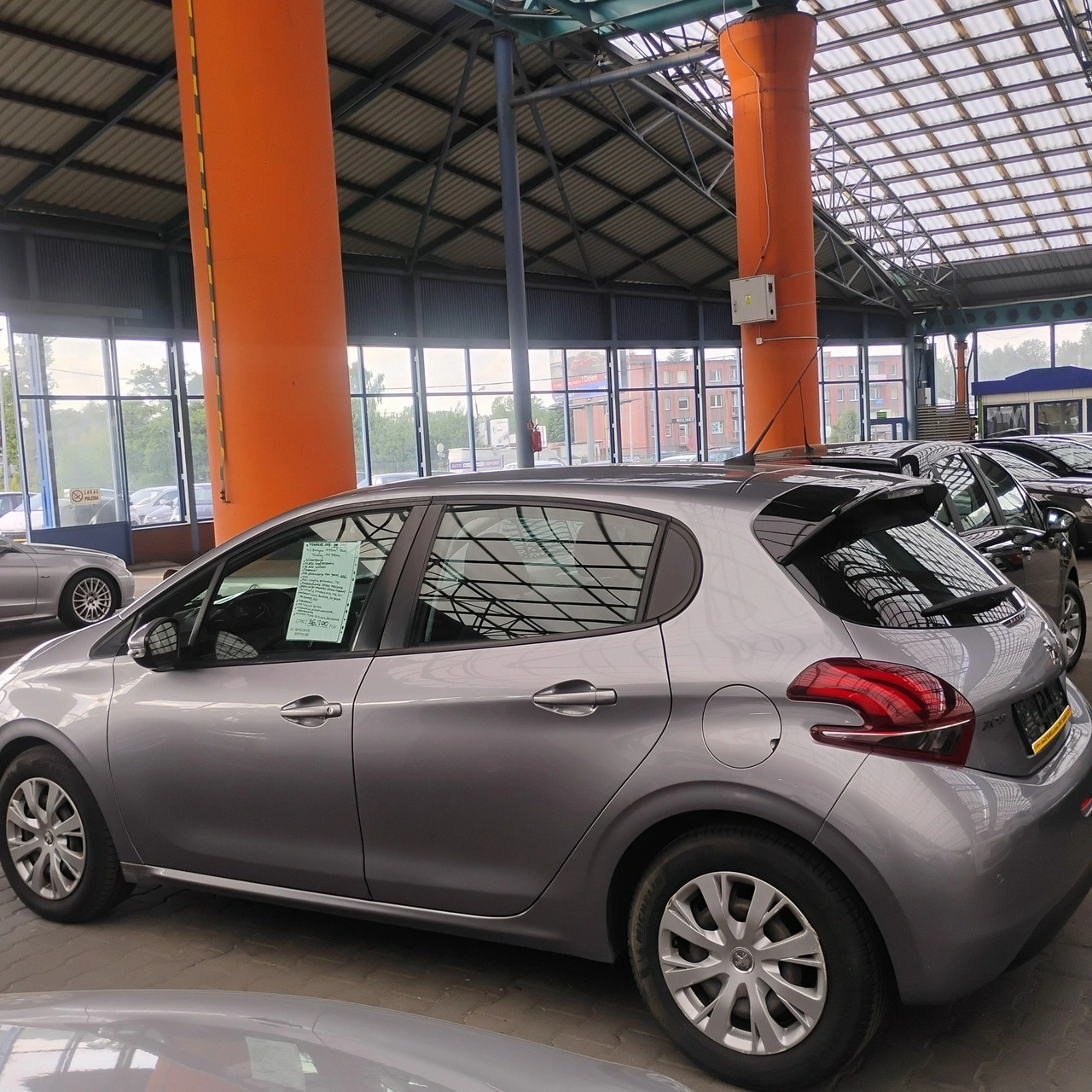 Peugeot 208 - Zdjęcie 5