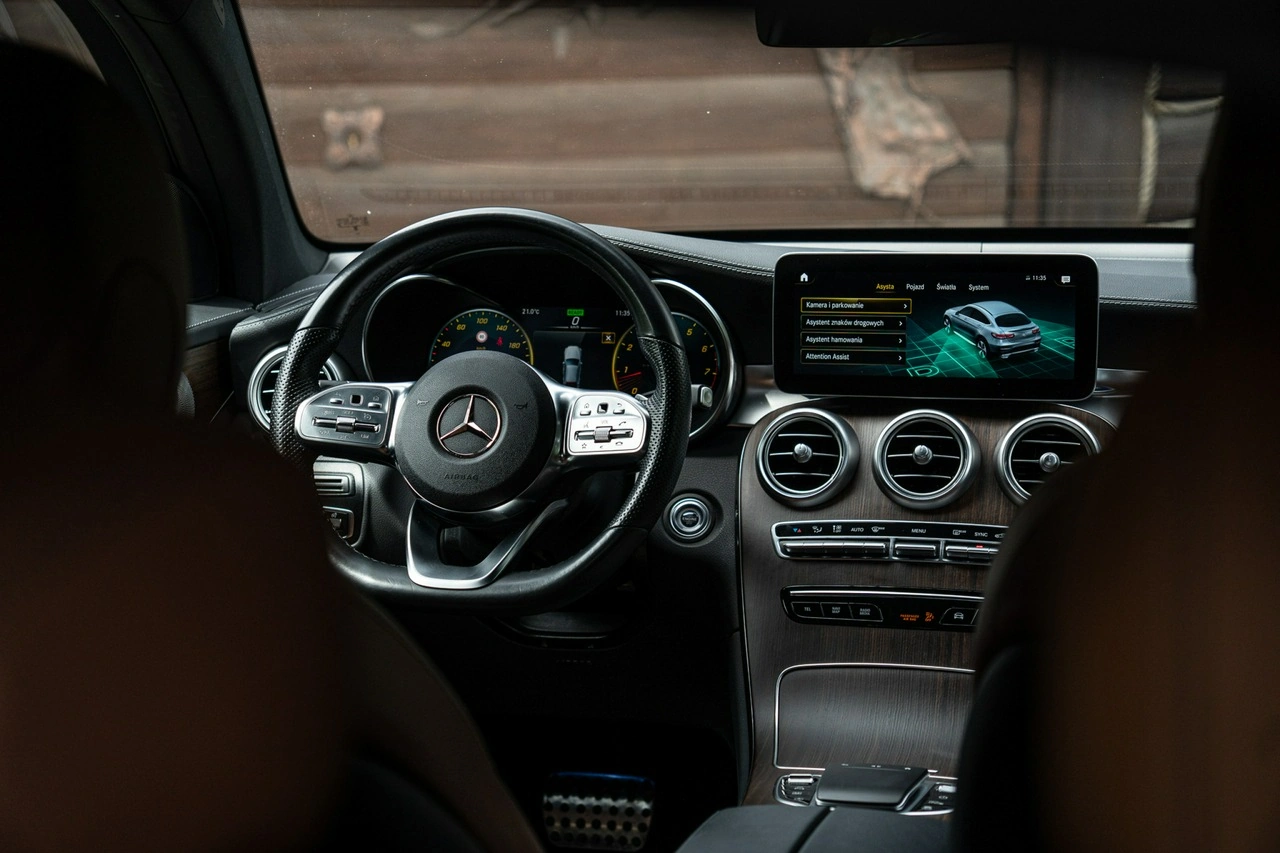 Mercedes GLC 200 - Zdjęcie 25