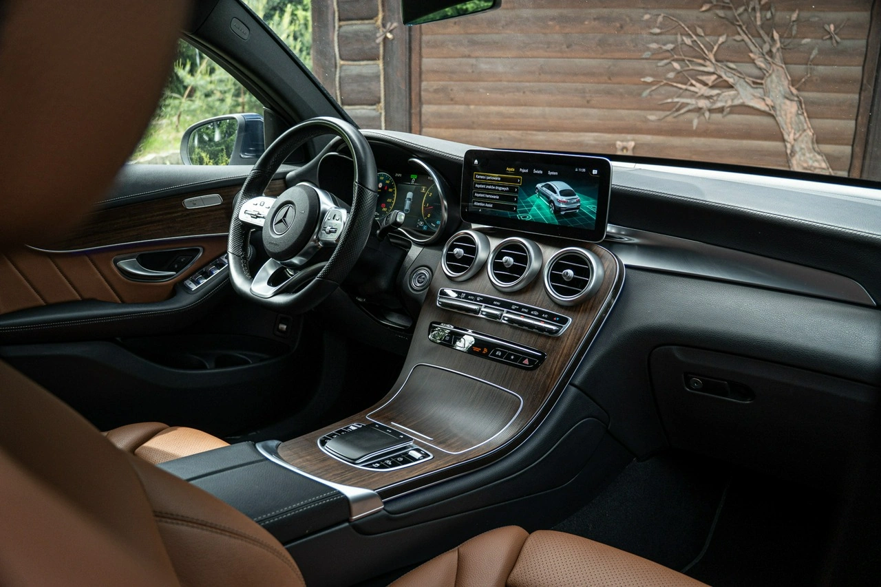 Mercedes GLC 200 - Zdjęcie 27