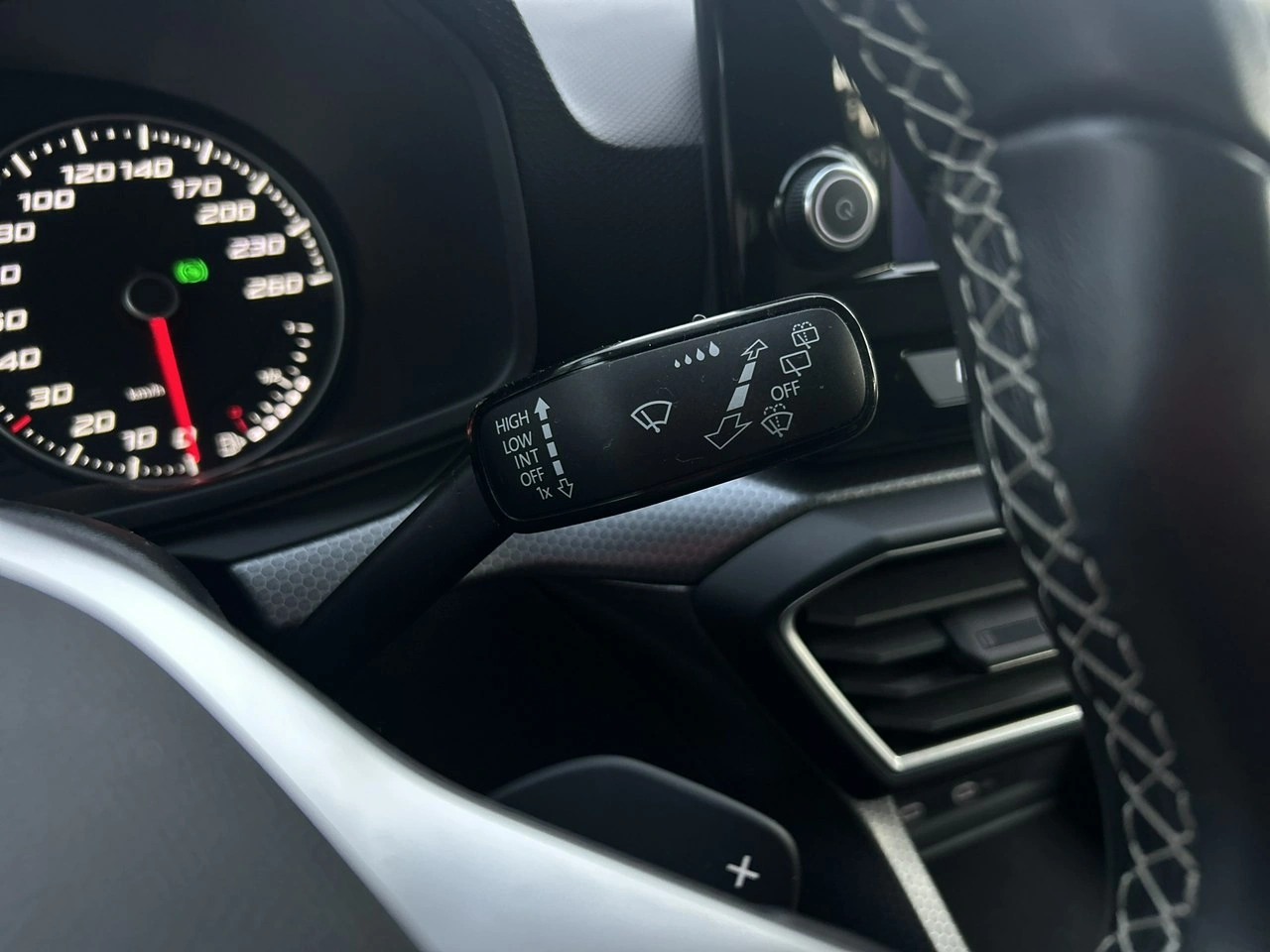 Seat Leon - Zdjęcie 19