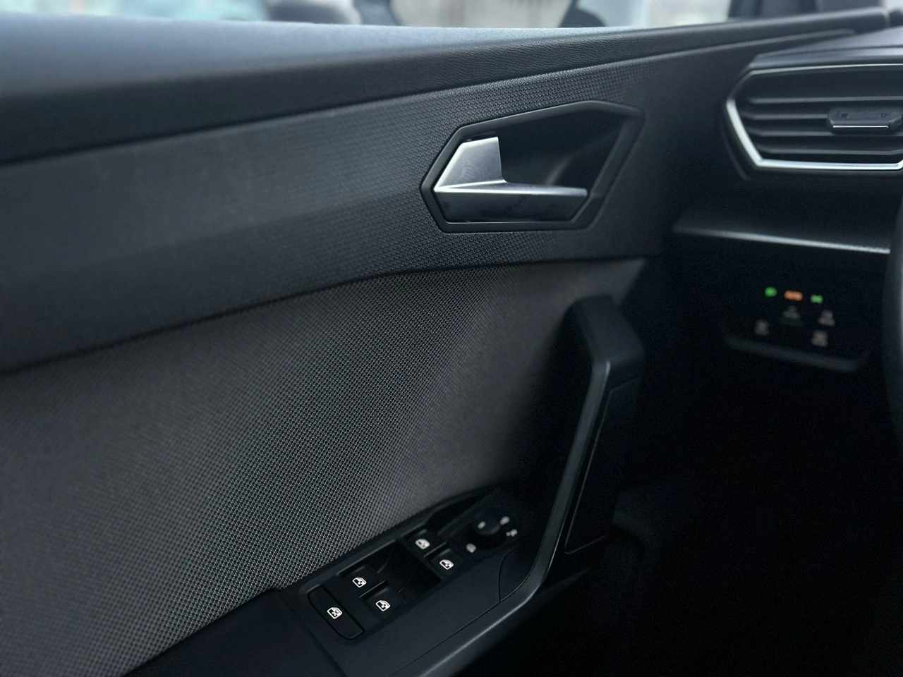 Seat Leon - Zdjęcie 30