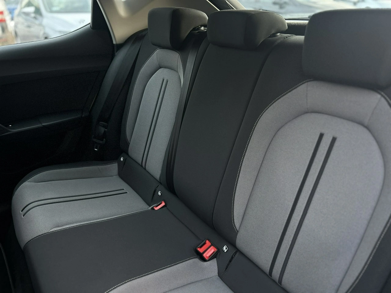 Seat Leon - Zdjęcie 33