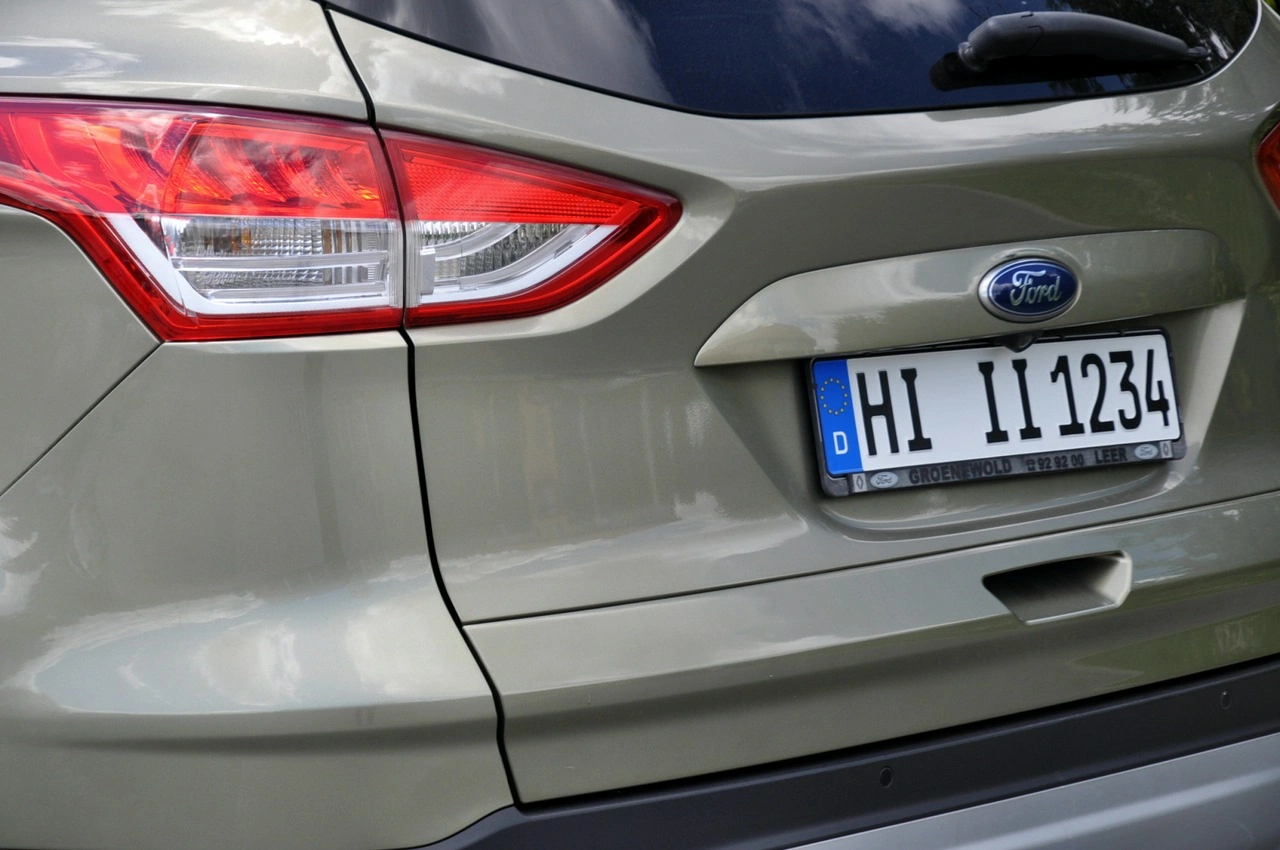 Ford Kuga - Zdjęcie 15