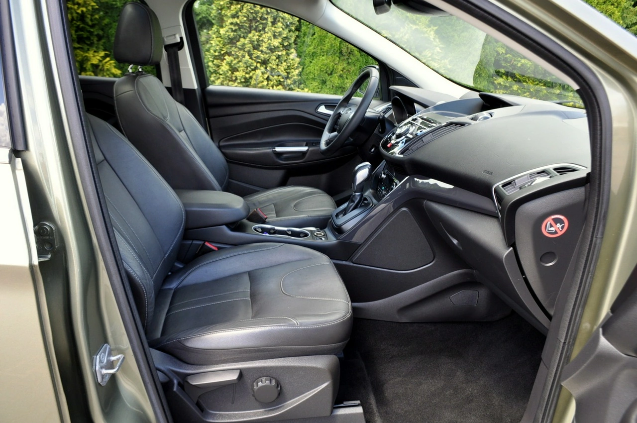 Ford Kuga - Zdjęcie 16