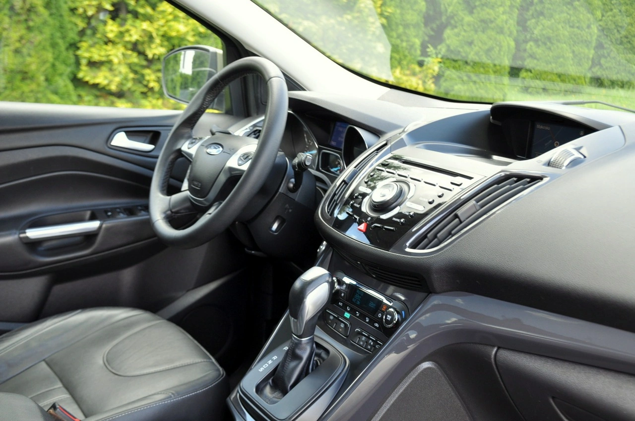 Ford Kuga - Zdjęcie 17