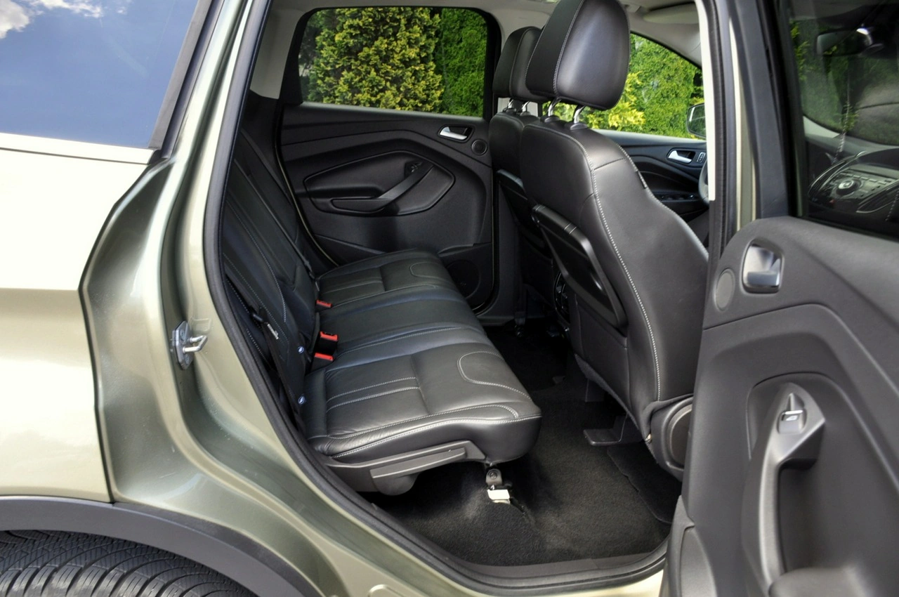 Ford Kuga - Zdjęcie 18