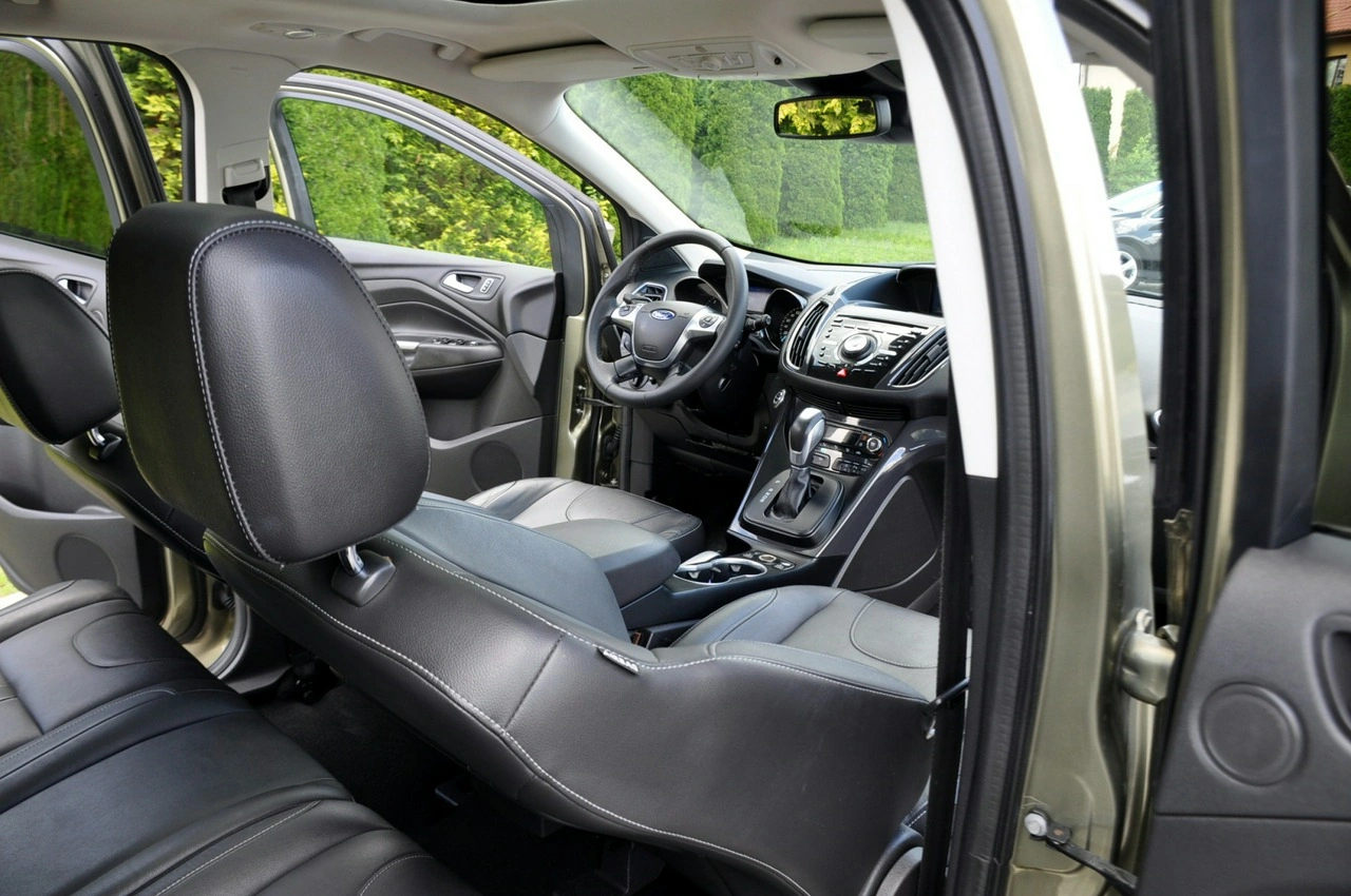 Ford Kuga - Zdjęcie 23