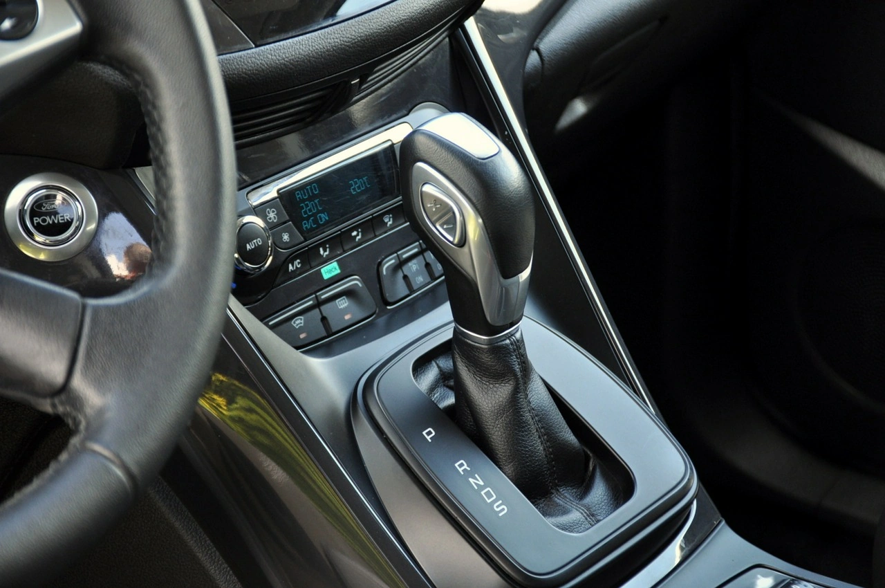 Ford Kuga - Zdjęcie 35