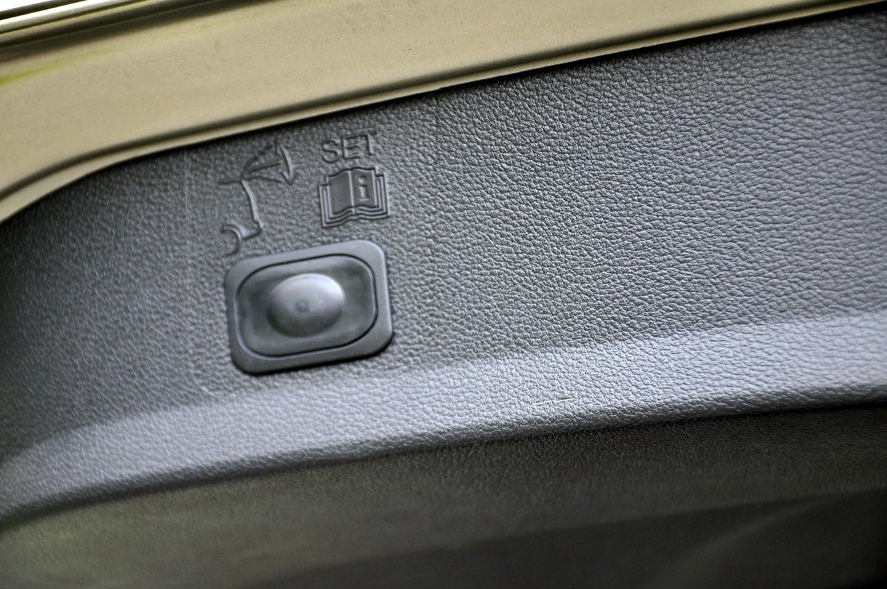 Ford Kuga - Zdjęcie 38
