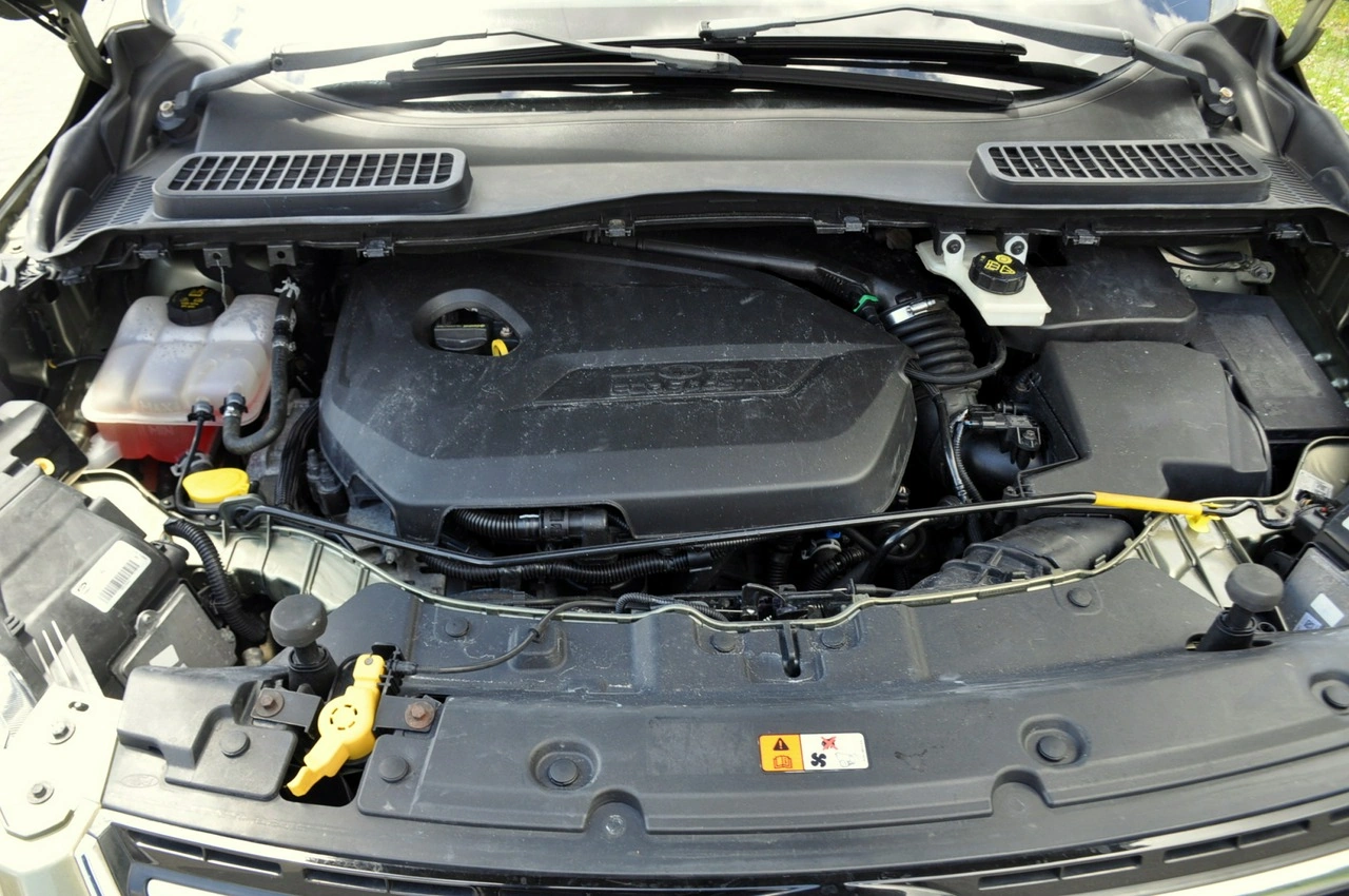 Ford Kuga - Zdjęcie 39
