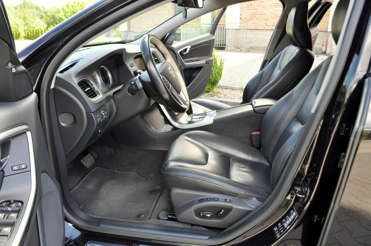 Volvo V60 - Zdjęcie 21