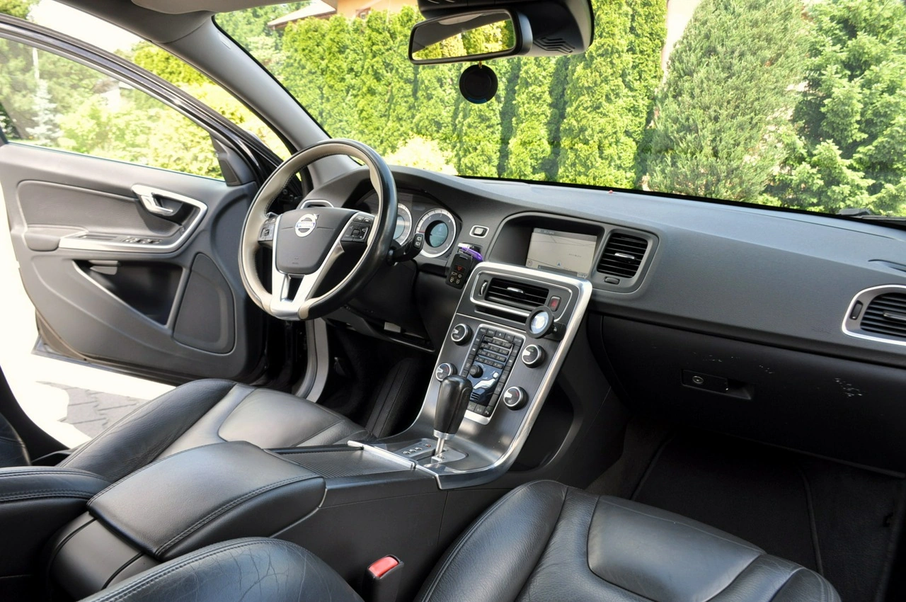 Volvo V60 - Zdjęcie 25
