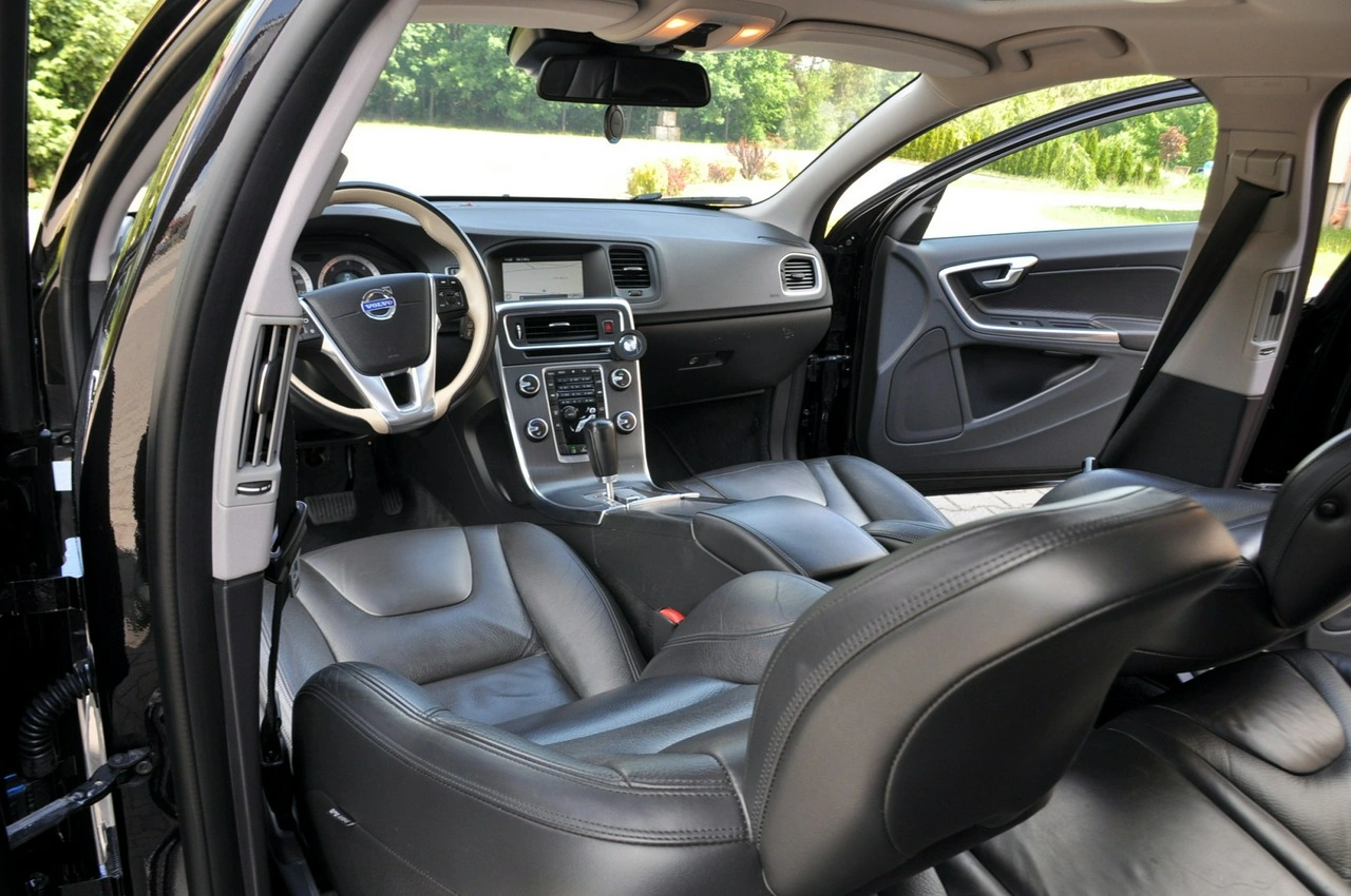 Volvo V60 - Zdjęcie 28