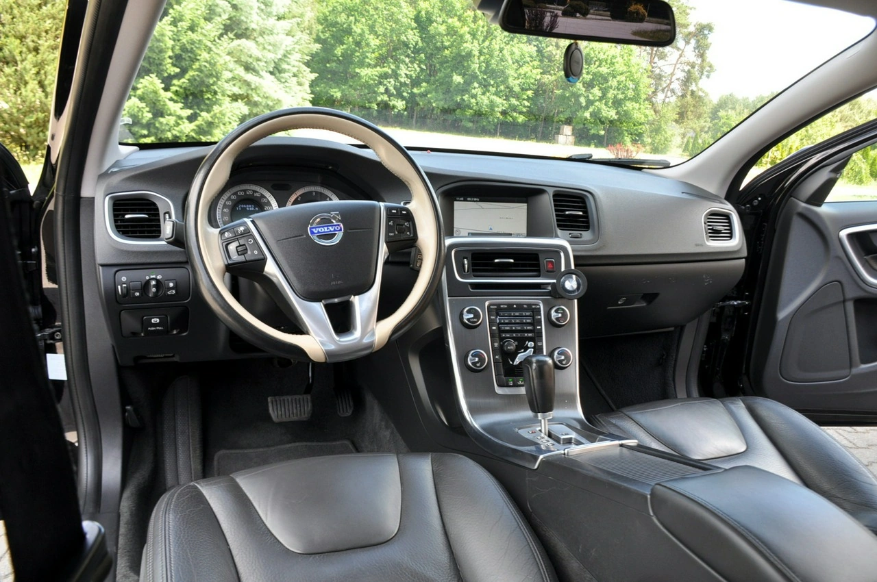 Volvo V60 - Zdjęcie 29