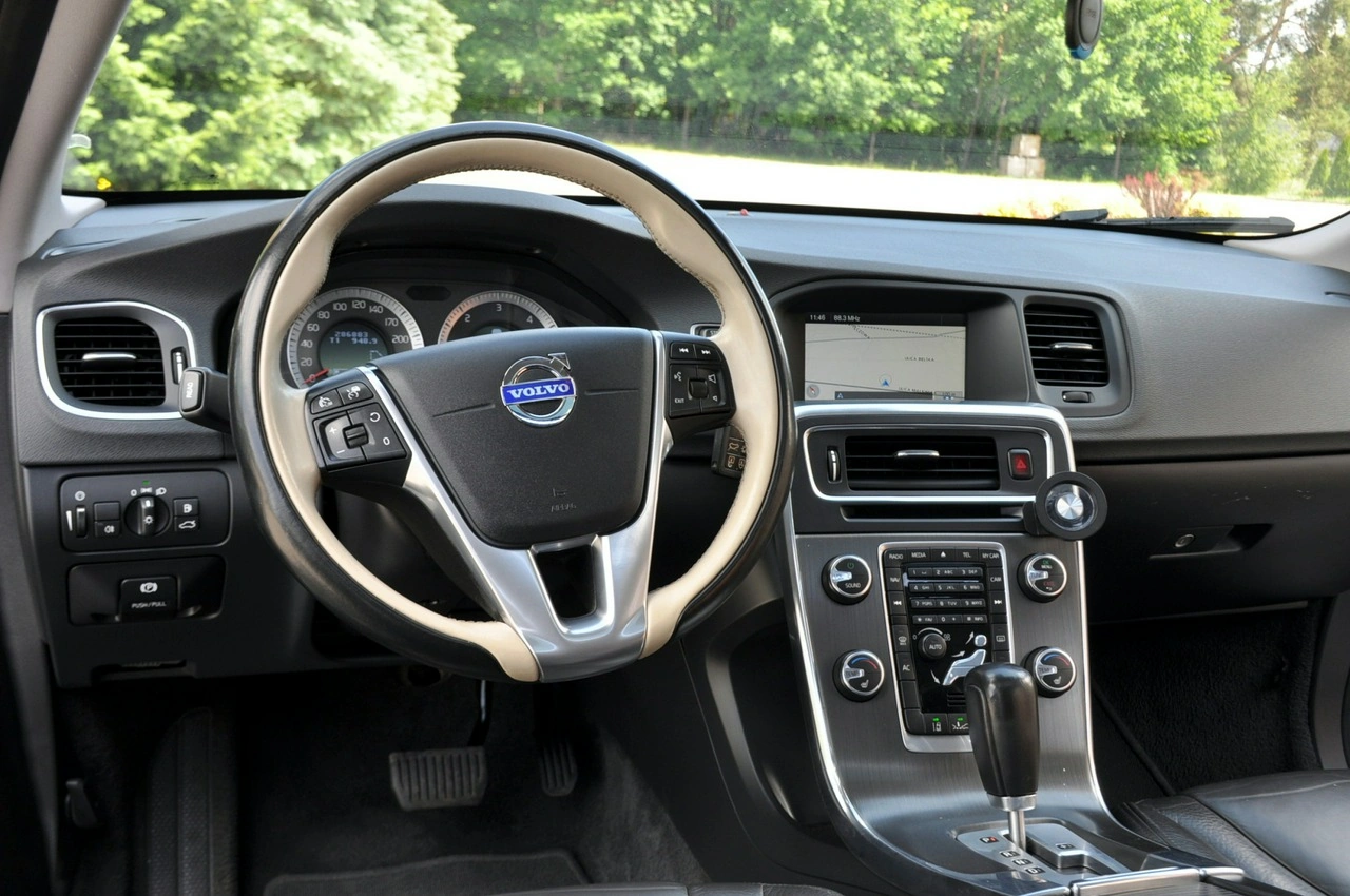 Volvo V60 - Zdjęcie 30
