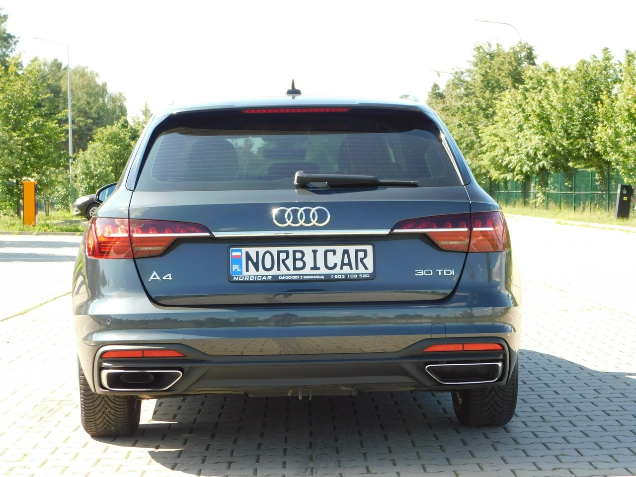 Audi A4 - Zdjęcie 25