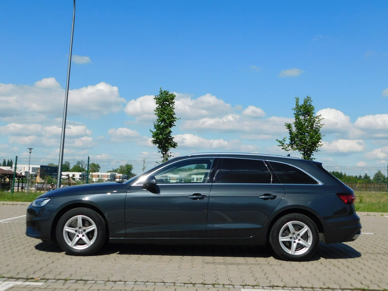 Audi A4 - Zdjęcie 27