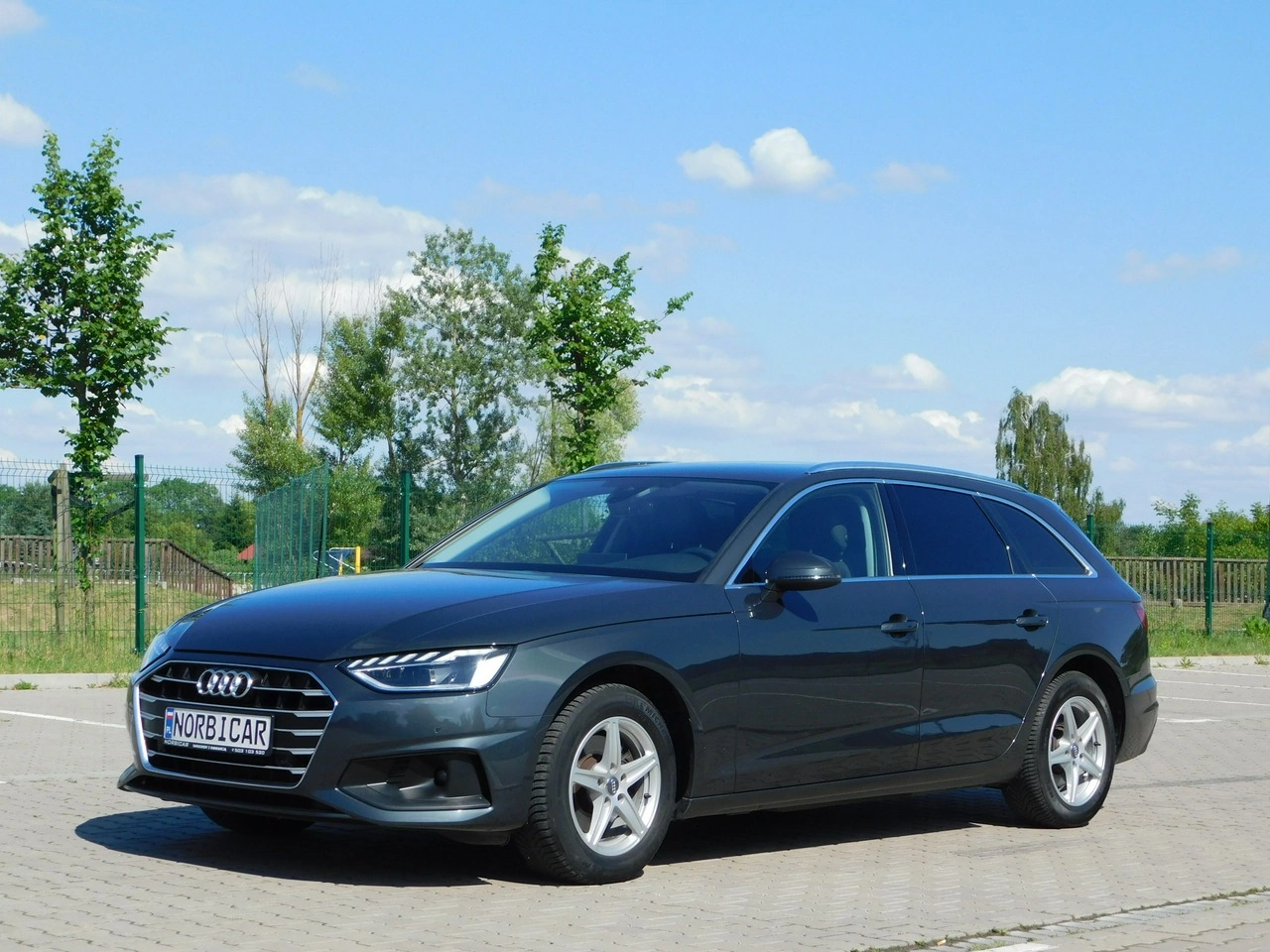Audi A4 - Zdjęcie 29
