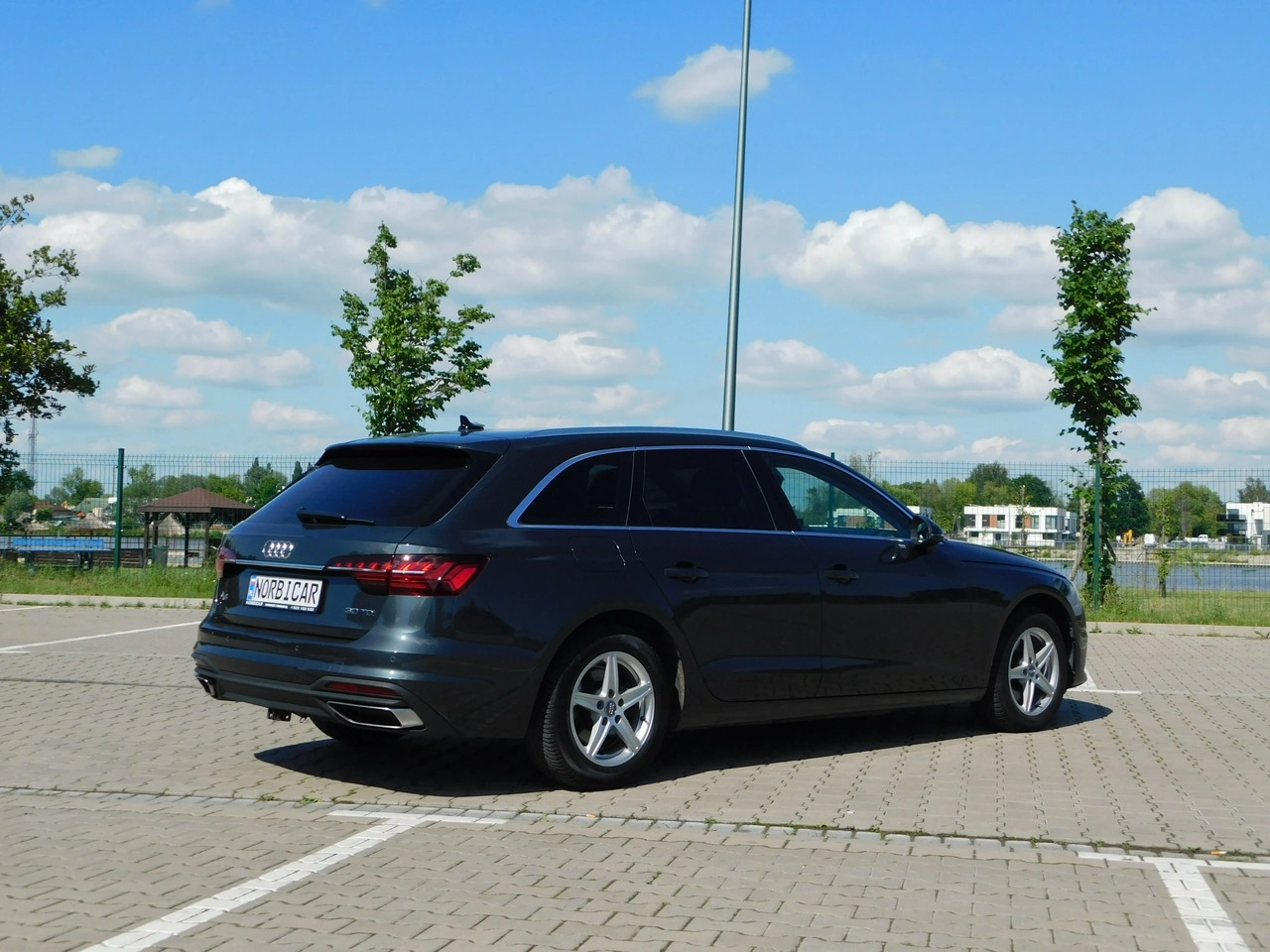 Audi A4 - Zdjęcie 3