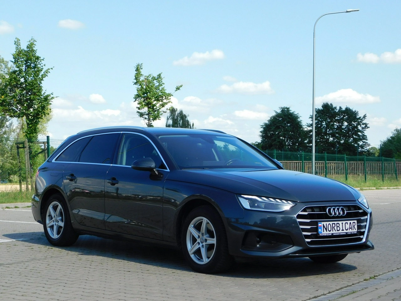 Audi A4 - Zdjęcie 5