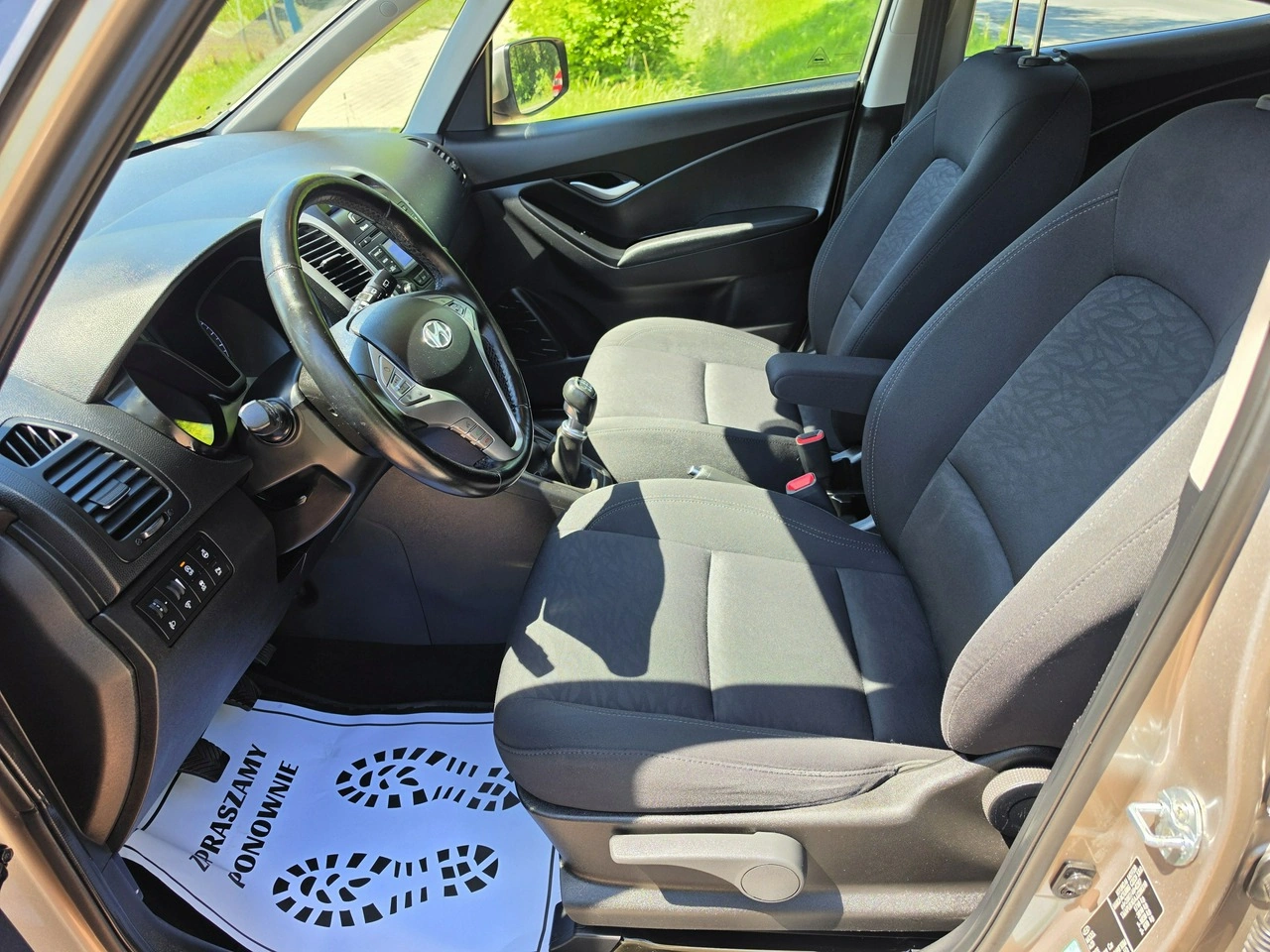 Hyundai ix20 - Zdjęcie 13