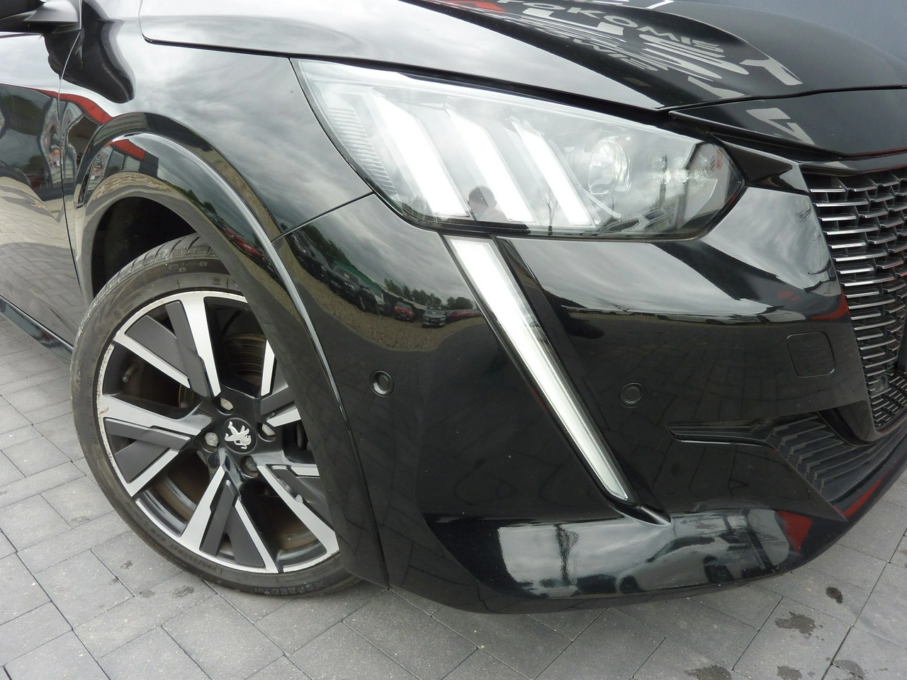 Peugeot 208 - Zdjęcie 38