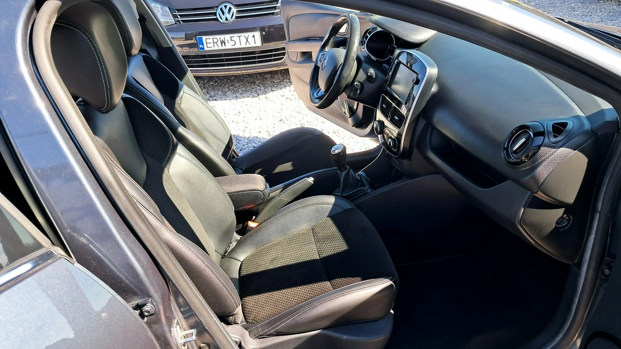 Renault Clio - Zdjęcie 15