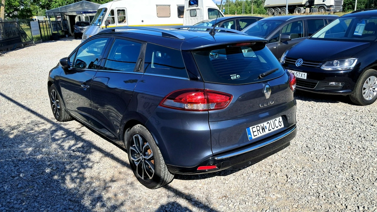 Renault Clio - Zdjęcie 22